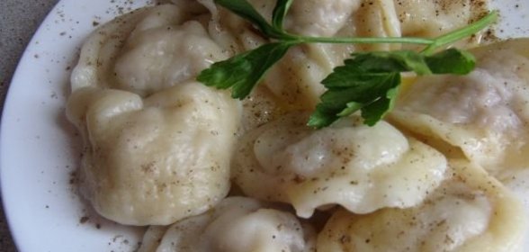 Пирожные с кремом и вареньем