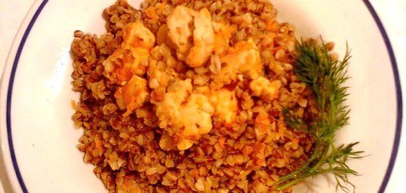 Гречка с курицей и морковью