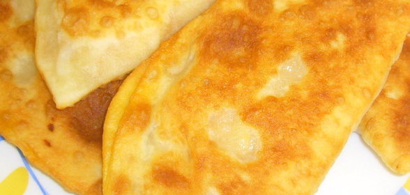 Чебуреки с разными начинками