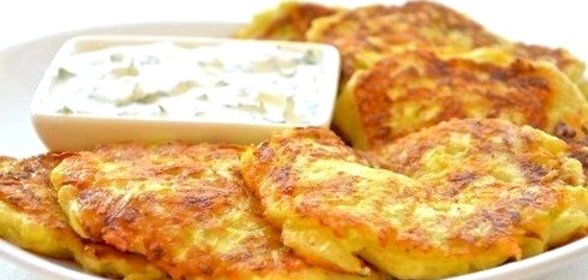 Оладьи из кабачков с сыром и чесноком