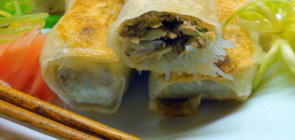 Спринг роллы. Рисовые блинчики с отварной говядиной