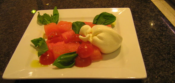 буратта с арбузом