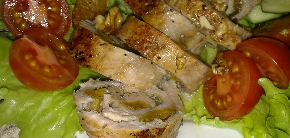 Рулеты из индейки с курагой
