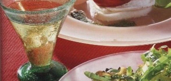 Закуска с моцареллой и жареными помидорами