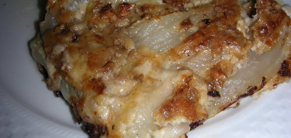 Гратен из фенхеля и лука в орехово-сливочном соусе