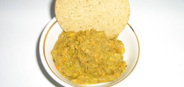 Паштет из чечевицы с авокадо,черносливом и курагой