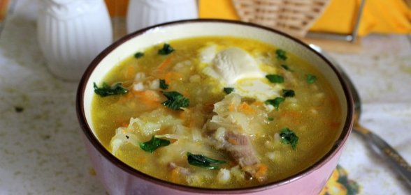 Кислые щи с перловкой