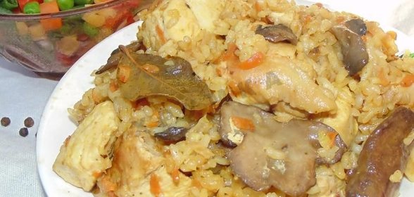 Плов с грибами и курицей в мультиварке