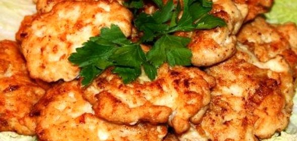 Куриные рубленые котлеты с плавленым сыром