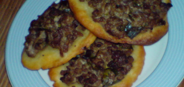 Ватрушки из творожного теста с мясом