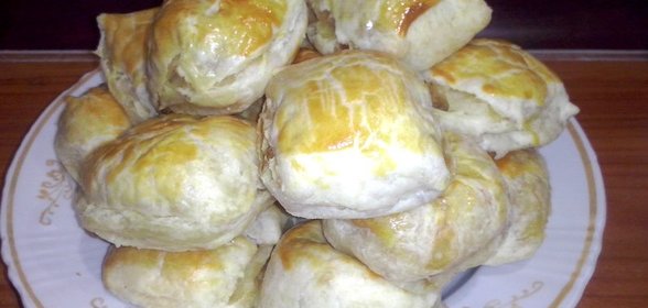 Кныши из слоеного теста с картошкой
