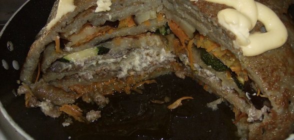 Картофельно-овощиной торт с мясом