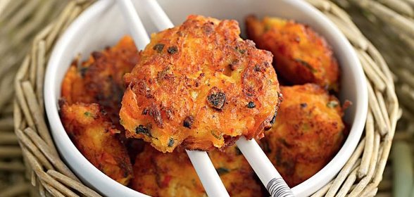 Котлетки из тофу с грибами и овощами
