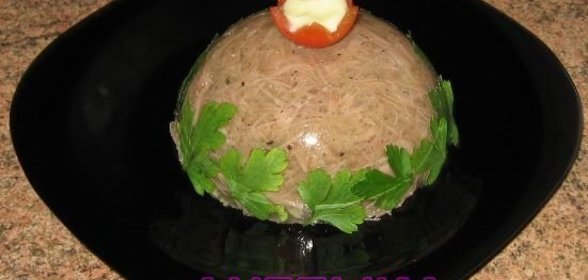 ХОЛОДЕЦ ИЗ ШЕЕК ИНДЕЙКИ.(бюджетный)