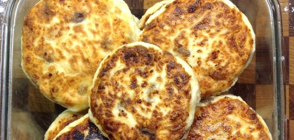 Сырники домашние с изюмом