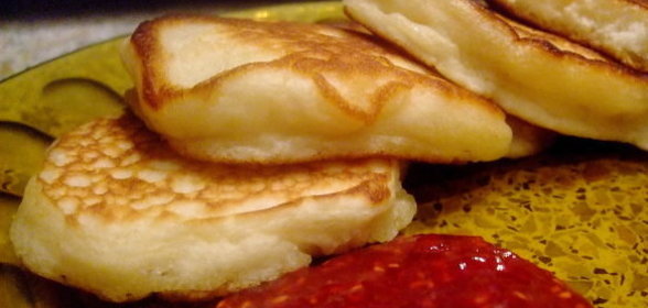 Воздушные оладьи на кефире (без яиц)