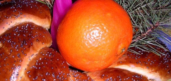 Брынзовый паштет с чесноком и орехами