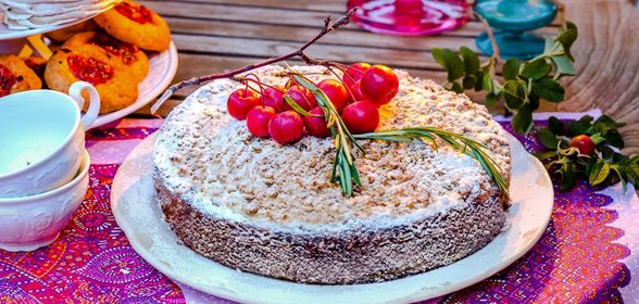 Яблочный пирог с розмарином