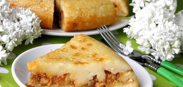 Заливной пирог с рыбными консервами