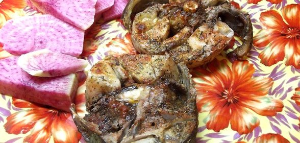 Стейки из сома в духовке