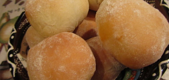 Простые хлебные булочки, но с начинкой