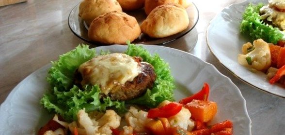 Цветная капуста жареная с овощами