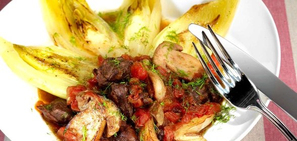 Рагу из утки с белыми грибами