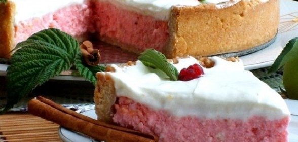 Творожный пирог с малиной