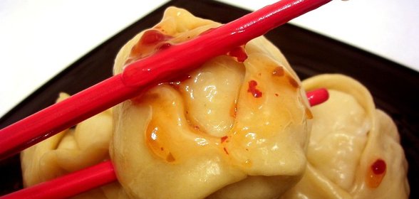 Мантоны с курицей и ананасом. По отличному поводу!