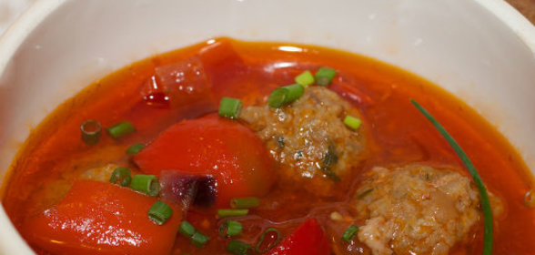 Фрикадельки для ужина в стиле тапас