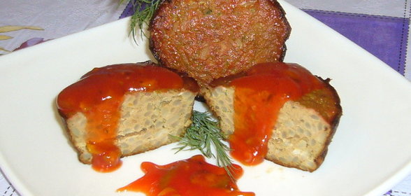 Маффины из печени и риса с соусом