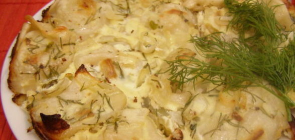 Пельмени, запеченные под сметанным соусом