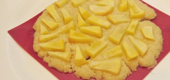 Постная яблочная лепешка (в микроволновке)