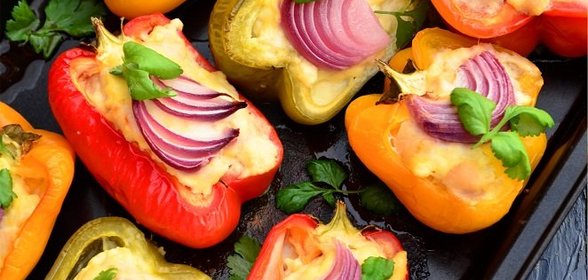 Фаршированные перцы с адыгейским сыром и индейкой