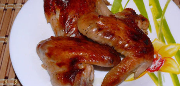 Куриные крылышки в пиве с медом