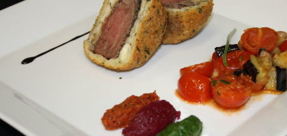 Кабачки с помидорами и орехами