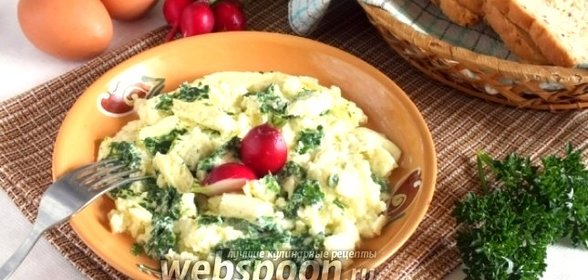 Омлет с зеленью в микроволновке