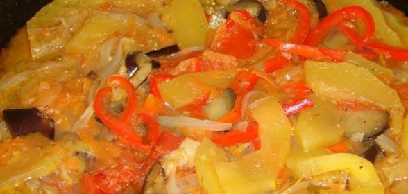 Овощное рагу тушеное с баклажанами и кабачком