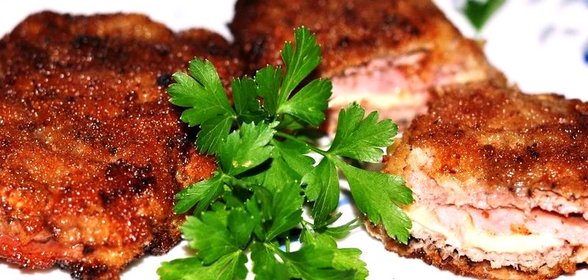 Свинина жареная с сыром