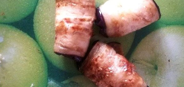 Рулеты из баклажанов с сыром и грецкими орехами