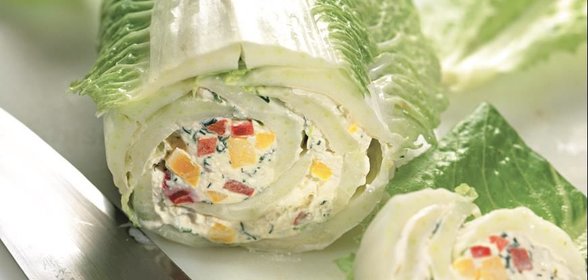 Творожный рулет из китайской капусты