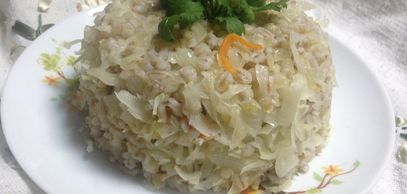 Перловая каша с квашеной капустой