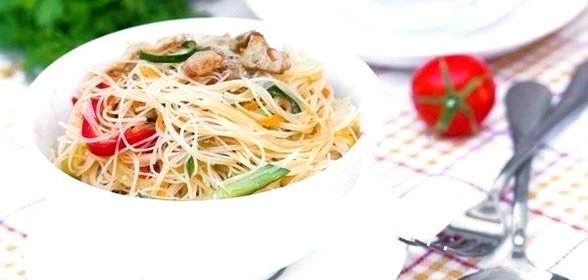 Фунчоза со свининой и овощами