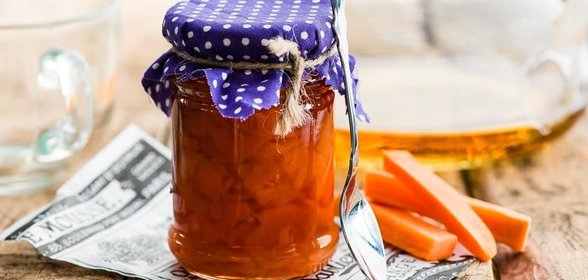 Сливовое варенье с корицей и бадьяном