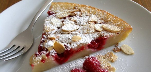 Клафути с малиной