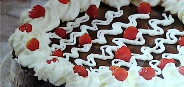 Творожный пирог с миндалем и изюмом