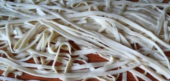 Тесто для яичной лапши (пельменей)