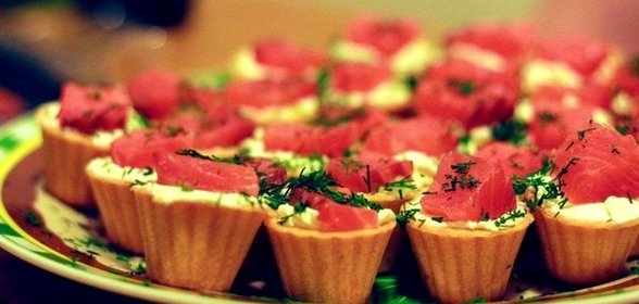 Тарталетки с рыбной начинкой