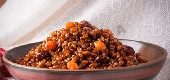 Рождественская кутья из пшеницы с изюмом