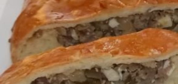 Кулебяка с мясом